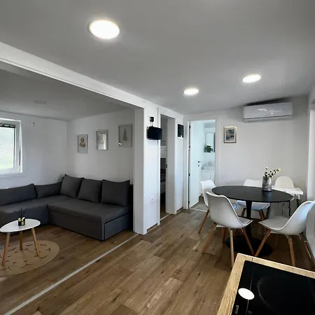 Apartamento Mobile Luxor Grebaštica