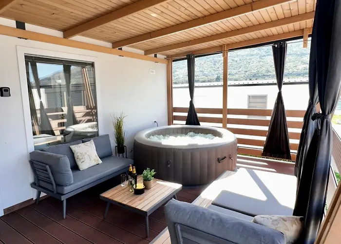 Mobile Luxor Apartamento Grebaštica